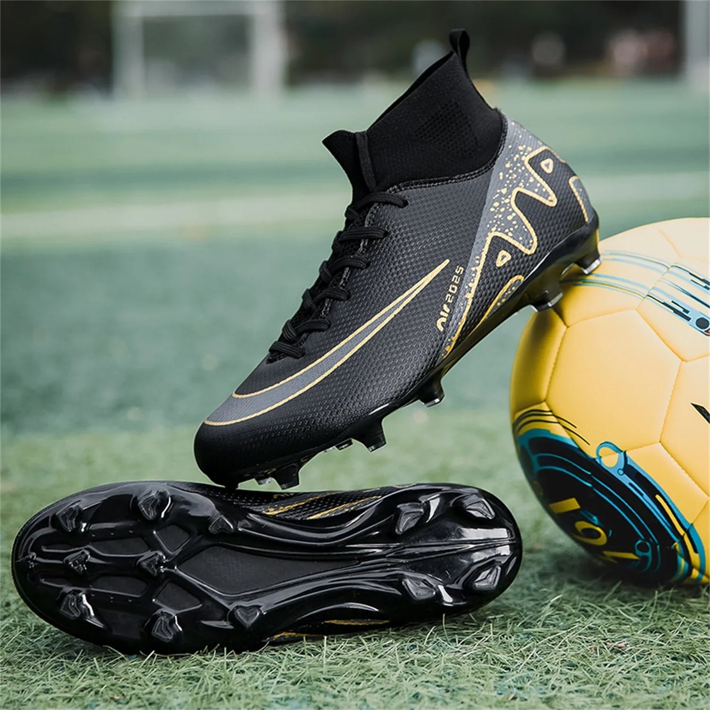 HAOSHIDUO Mens Soccer Cleats Youth Athletic High Top Lace-Up Football Shoes Outdoor Sports Shoes